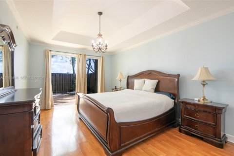 Casa en venta en Doral, Florida, 3 dormitorios, 180.79 m2 № 2029555 - foto 19