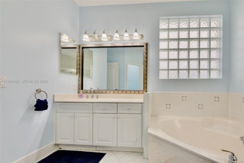 Casa en venta en Doral, Florida, 3 dormitorios, 180.79 m2 № 2029555 - foto 23