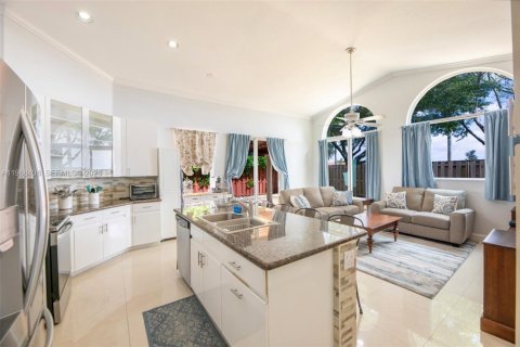 Casa en venta en Doral, Florida, 3 dormitorios, 180.79 m2 № 2029555 - foto 4