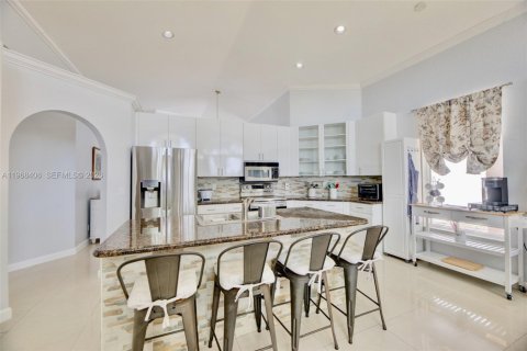 Casa en venta en Doral, Florida, 3 dormitorios, 180.79 m2 № 2029555 - foto 6