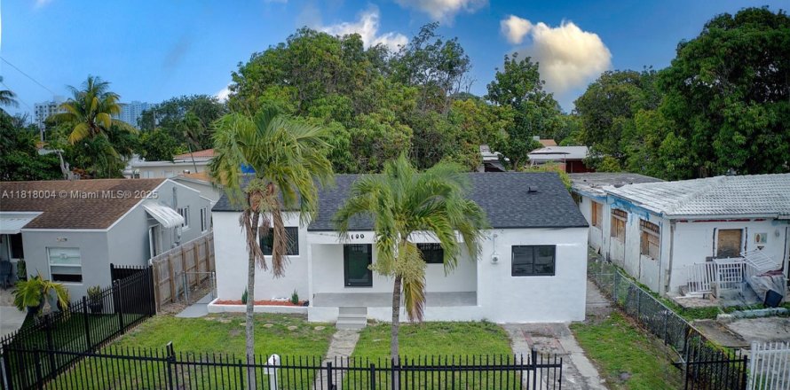 Villa ou maison à Miami, Floride 4 chambres, 142.14 m2 № 1774179