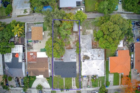Villa ou maison à vendre à Miami, Floride: 4 chambres, 142.14 m2 № 1774179 - photo 5