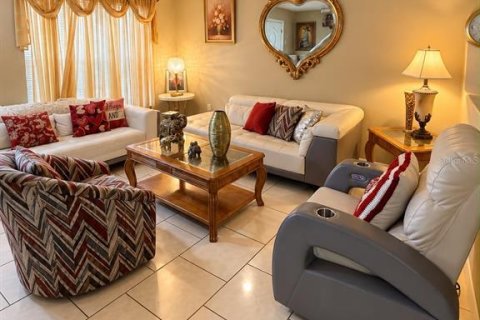 Casa en venta en Kissimmee, Florida, 3 dormitorios, 135.08 m2 № 2383991 - foto 5