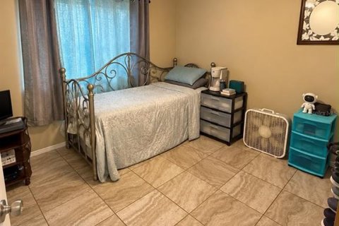Casa en venta en Kissimmee, Florida, 3 dormitorios, 135.08 m2 № 2383991 - foto 16