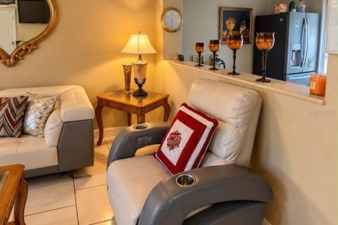 Casa en venta en Kissimmee, Florida, 3 dormitorios, 135.08 m2 № 2383991 - foto 6