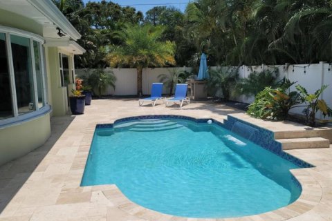 House in Boca Raton, Florida 3 bedrooms, 161.28 sq.m. № 1162976 - photo 1