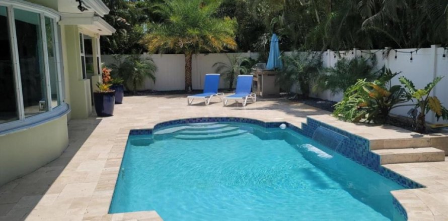 House in Boca Raton, Florida 3 bedrooms, 161.28 sq.m. № 1162976