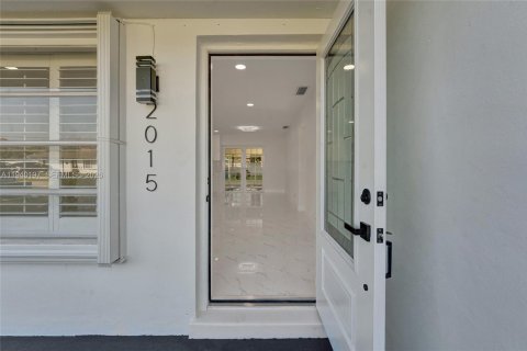 Casa en venta en Hollywood, Florida, 3 dormitorios № 1999712 - foto 5