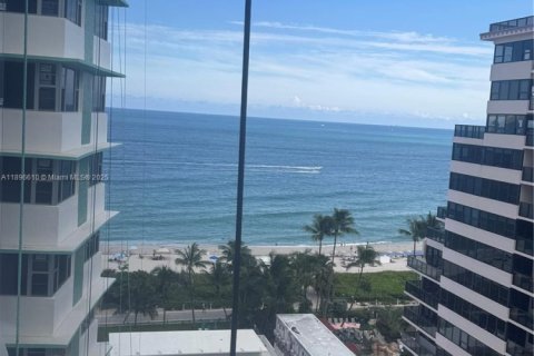 Copropriété à vendre à Miami Beach, Floride: 2 chambres, 144.93 m2 № 1948322 - photo 7