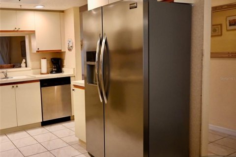 Condo in Bradenton, Florida, 2 bedrooms  № 1583520 - photo 19