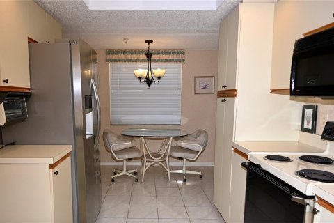 Condo in Bradenton, Florida, 2 bedrooms  № 1583520 - photo 5