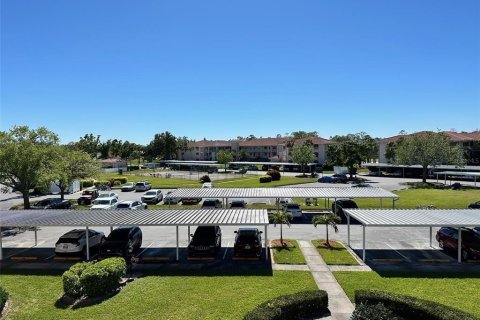 Condo in Bradenton, Florida, 2 bedrooms  № 1583520 - photo 13
