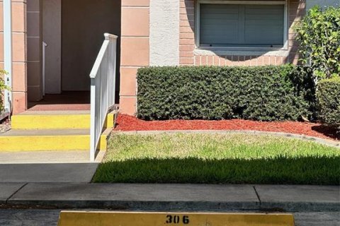 Condo in Bradenton, Florida, 2 bedrooms  № 1583520 - photo 12