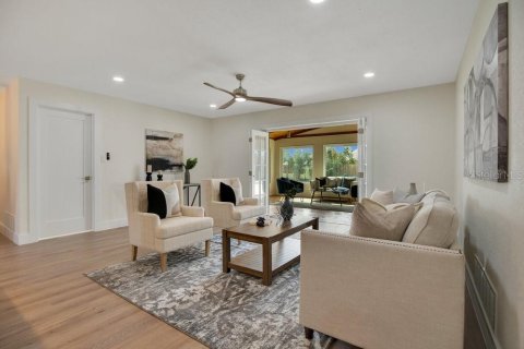 House in Ormond Beach, Florida 3 bedrooms, 169.73 sq.m. № 1547544 - photo 10