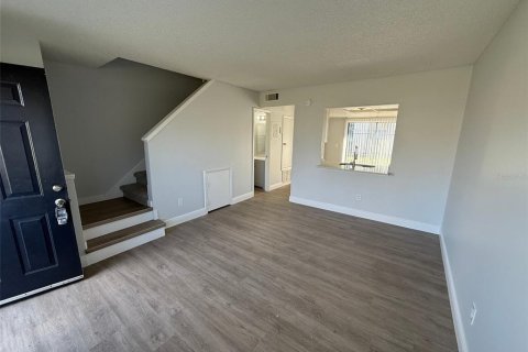 Touwnhouse à louer à Orlando, Floride: 2 chambres, 89.19 m2 № 2111155 - photo 3