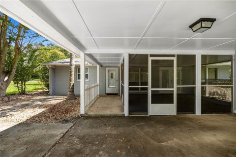 House in Ocala, Florida 3 bedrooms, 116.5 sq.m. № 1914998 - photo 23
