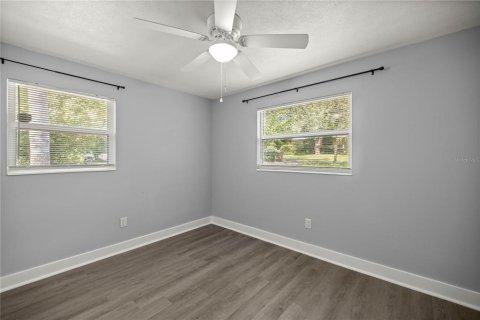 House in Ocala, Florida 3 bedrooms, 116.5 sq.m. № 1914998 - photo 18