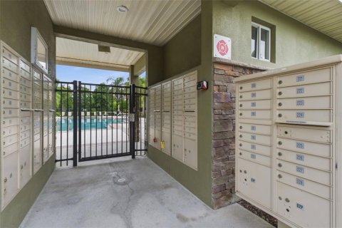 Touwnhouse à louer à Brandon, Floride: 2 chambres, 143.81 m2 № 2158008 - photo 23