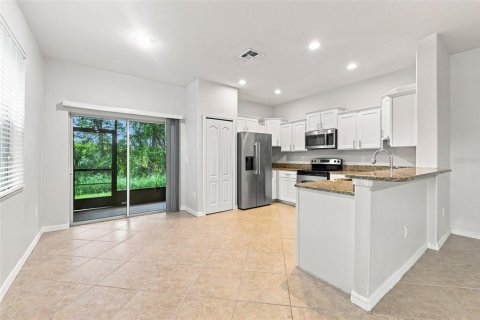 Touwnhouse à louer à Brandon, Floride: 2 chambres, 143.81 m2 № 2158008 - photo 7