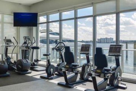 Condo in North Miami Beach, Florida, 3 bedrooms  № 1839647 - photo 8