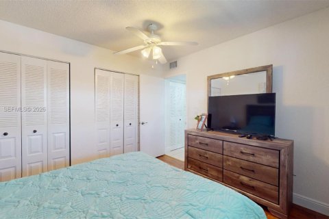 Condo in Margate, Florida, 2 bedrooms  № 1999483 - photo 26