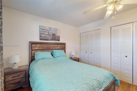 Condo in Margate, Florida, 2 bedrooms  № 1999483 - photo 25