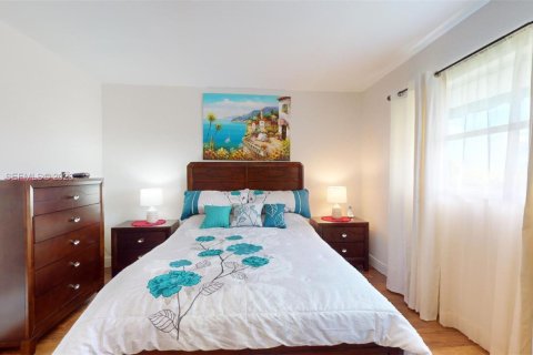 Condo in Margate, Florida, 2 bedrooms  № 1999483 - photo 29