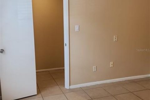 Copropriété à vendre à Tampa, Floride: 2 chambres, 95.41 m2 № 1810629 - photo 24