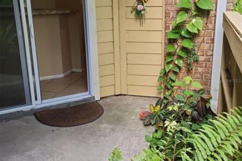Copropriété à vendre à Tampa, Floride: 2 chambres, 95.41 m2 № 1810629 - photo 13