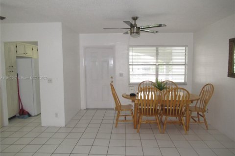 Condominio en alquiler en Hallandale Beach, Florida, 1 dormitorio, 74.32 m2 № 1966695 - foto 18