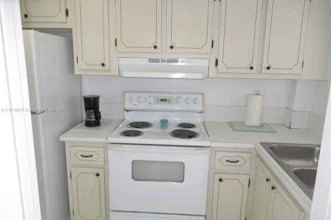 Condominio en alquiler en Hallandale Beach, Florida, 1 dormitorio, 74.32 m2 № 1966695 - foto 6