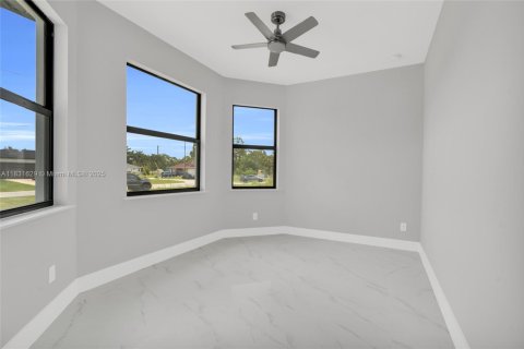 House in Lehigh Acres, Florida 4 bedrooms, 159.23 sq.m. № 1809605 - photo 19