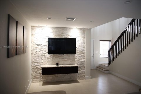 Купить виллу или дом в Плантация, Флорида 3 спальни, 139.35м2, № 1974379 - фото 30