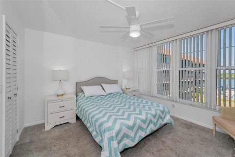 Copropriété à louer à Indian Shores, Floride: 2 chambres, 86.86 m2 № 2436762 - photo 27