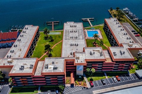 Copropriété à louer à Indian Shores, Floride: 2 chambres, 86.86 m2 № 2436762 - photo 5