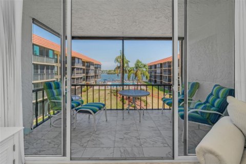 Copropriété à louer à Indian Shores, Floride: 2 chambres, 86.86 m2 № 2436762 - photo 7