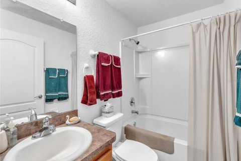 Casa en venta en Winter Haven, Florida, 3 dormitorios, 172.52 m2 № 1875784 - foto 21