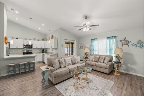 House in Summerfield, Florida 3 bedrooms, 163.79 sq.m. № 2109099 - photo 9