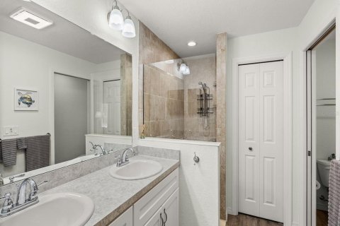 House in Summerfield, Florida 3 bedrooms, 163.79 sq.m. № 2109099 - photo 25