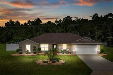 House in Summerfield, Florida 3 bedrooms, 163.79 sq.m. № 2109099 - photo 2