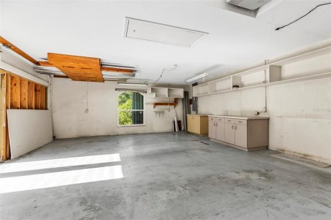 Купить виллу или дом в Норт-Порт, Флорида 8 комнат, 163.42м2, № 2434783 - фото 21