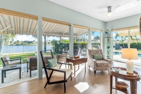 House in Wellington, Florida 3 bedrooms, 185.9 sq.m. № 2158199 - photo 20
