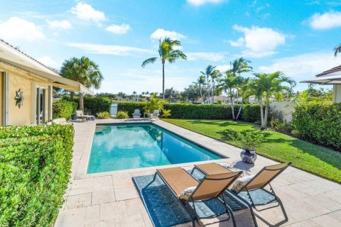 House in Wellington, Florida 3 bedrooms, 185.9 sq.m. № 2158199