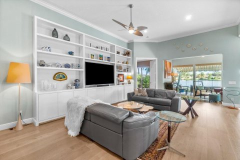 House in Wellington, Florida 3 bedrooms, 185.9 sq.m. № 2158199 - photo 15