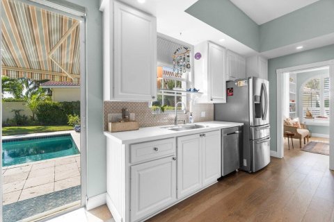 House in Wellington, Florida 3 bedrooms, 185.9 sq.m. № 2158199 - photo 9