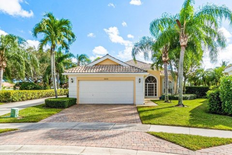 House in Wellington, Florida 3 bedrooms, 185.9 sq.m. № 2158199 - photo 3