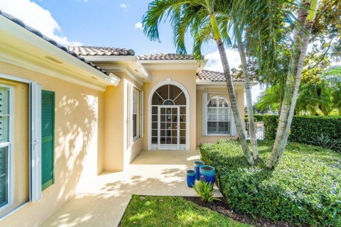 House in Wellington, Florida 3 bedrooms, 185.9 sq.m. № 2158199 - photo 5