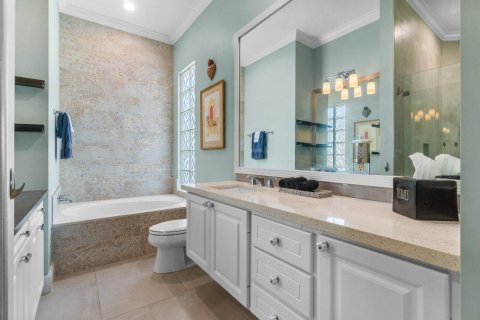House in Wellington, Florida 3 bedrooms, 185.9 sq.m. № 2158199 - photo 25