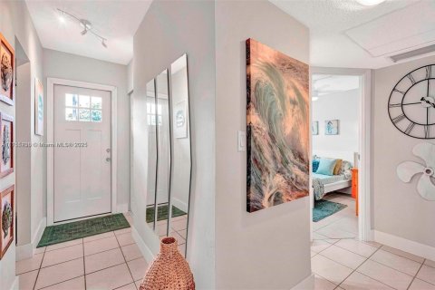 Condominio en venta en Lauderdale Lakes, Florida, 2 dormitorios, 87.7 m2 № 1936774 - foto 12