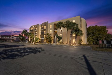 Condominio en Doral, Florida, 1 dormitorio  № 2033530
